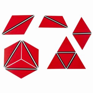 Ensemble de triangles constructifs rouges - Nienhuis Montessori
