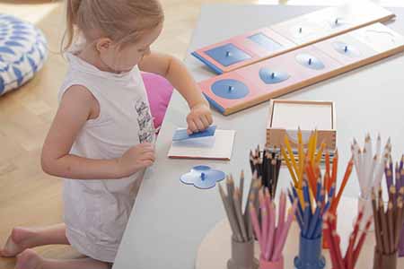 Nienhuis Montessori