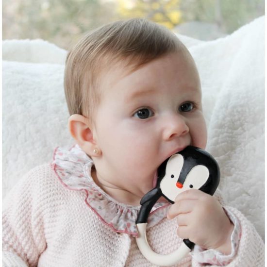 Pingouin Nui Natural Teether : Jouet de bébé organique - Lanco Barcelona