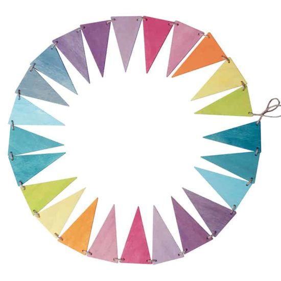 Pastellfarbene Wimpelkette : Handgefertigte nachhaltige Holzdekoration - Grimm's Feste