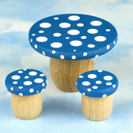 Dream Table and Stools Set wheat Blue - Droomdeurtjes - Teia Education Switzerland