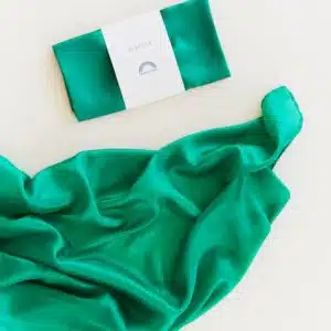 Playsilk emerald green 90 x 90 cm - Sarah's Silks