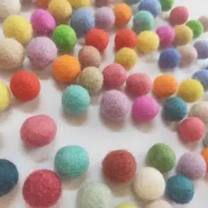 55 woollen felt balls / Montessori inspired sensorial learning toy - Threewood
