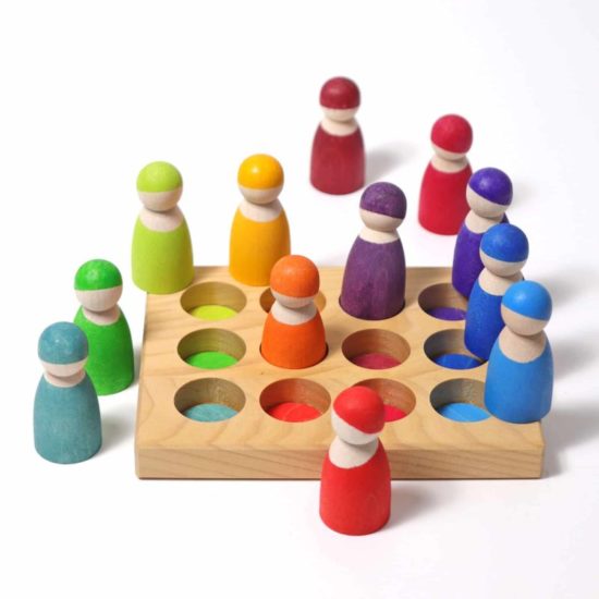 Handgefertigtes nachhaltiges Holzspielzeug Rainbow Sortierbrett - Grimm's