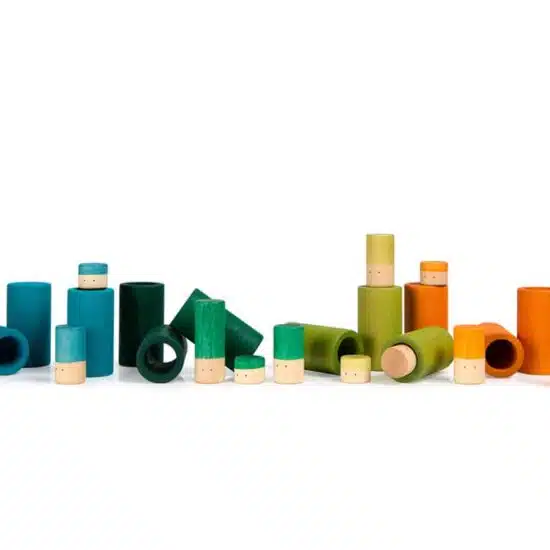 Grapat La is a half size of the Lola set and comprises 36 handmade sustainable wooden pieces in basic colours offering endless open-ended play!