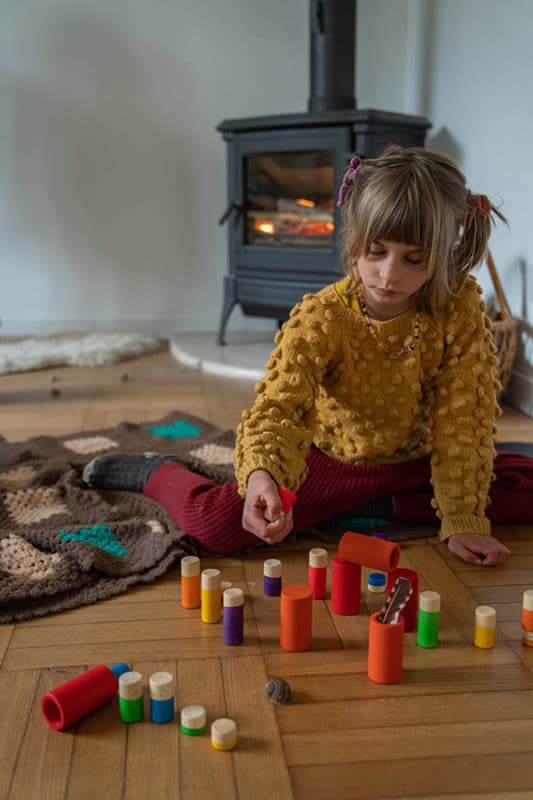 Grapat Lo is a half size of the Lola set and comprises 36 handmade sustainable wooden pieces in basic colours offering endless open-ended play!