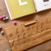 Zweiseitige Alphabet Board aus Holz Kursivschrift Kleinbuchstaben und Großbuchstaben Threewood Montessori inspiriertes Lernspielzeug