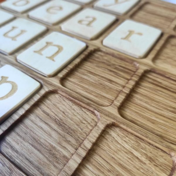 Wooden letters board English Threewood