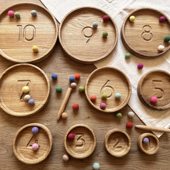 Montessori inspiriert Nummerierte Sortier- und Zählschalen aus Holz Threewood