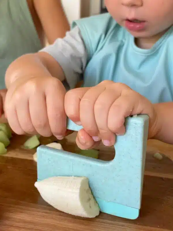 Montessori-style children's klyv knife aqua SKÅGFÄ