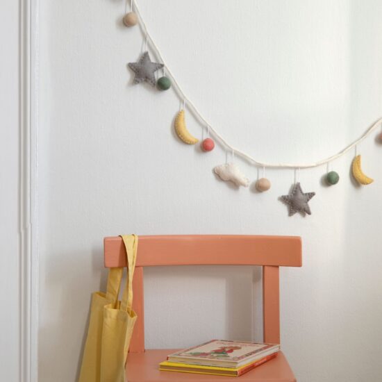 Wool felt garland night Gry & Sif