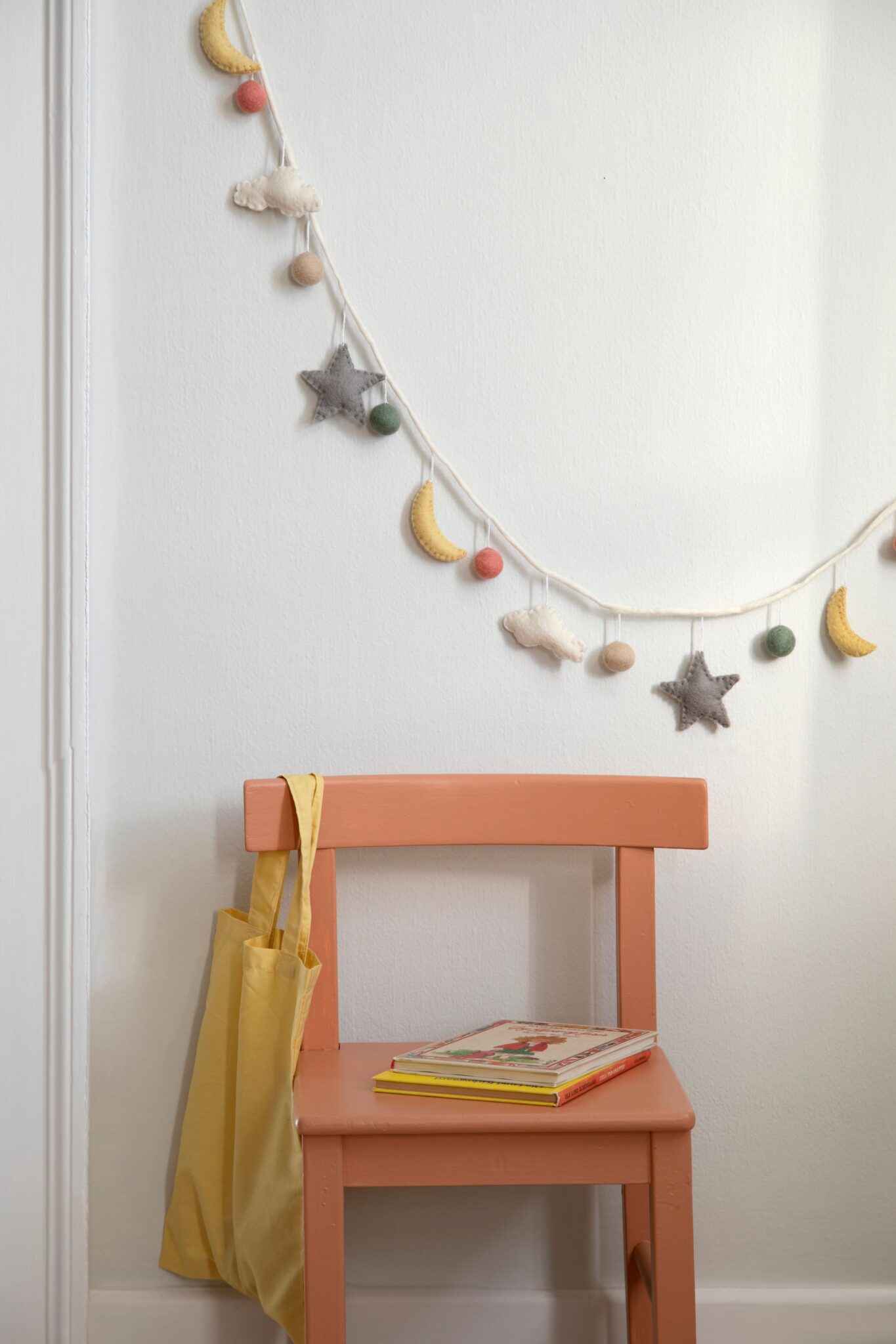 Wool felt garland night Gry & Sif