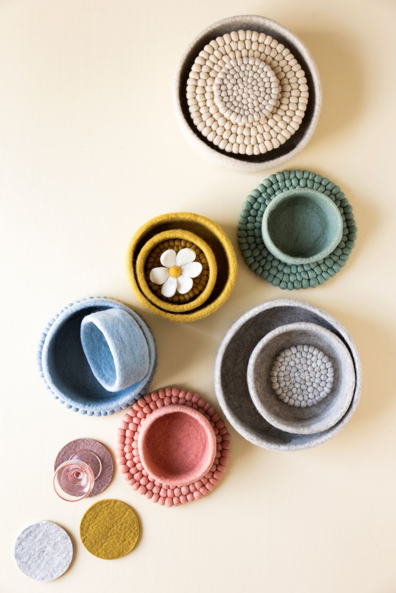 Wool felt bowls set Gry & Sif