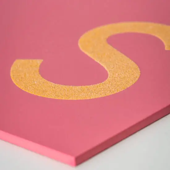Sandpaper letters supplement sets: diverse versions – Nienhuis Montessori